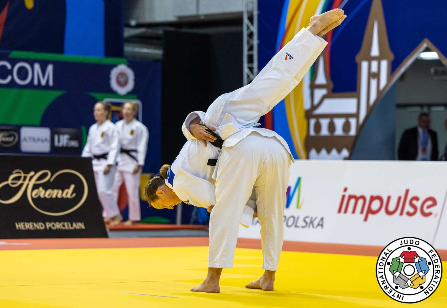 ju-no-kata Uki-goshi